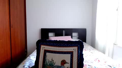 emely_sexx online show from November 25, 7:01 pm