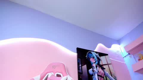 Emely online show from March 5, 7:28 am