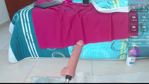 emely ross online show from February 6, 8:44 pm