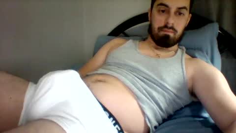 Snapshot of emgee88 chatting on February 22, 9:26 pm emgee88 online show from February 22, 9:26 pm