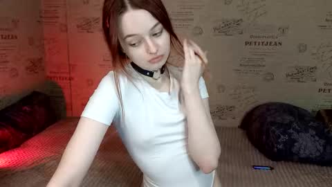 Emi online show from December 18, 1:12 am