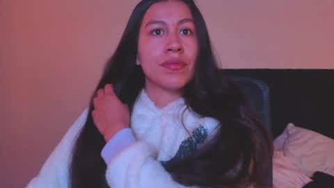 Emilia Gomez online show from July 13, 5:00 am
