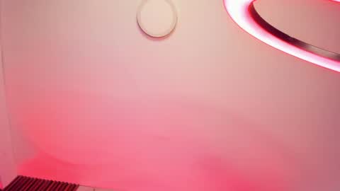   online show from February 8, 3:52 am