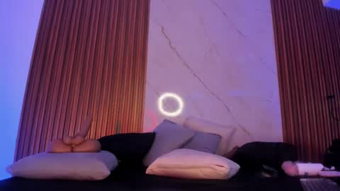   online show from November 29, 3:03 am