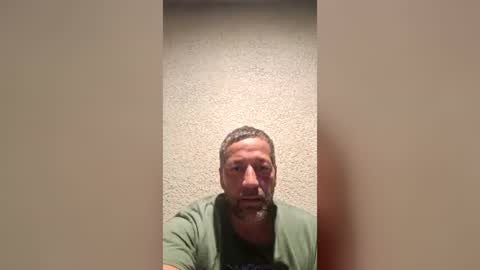 emilabreu online show from June 12, 5:50 am