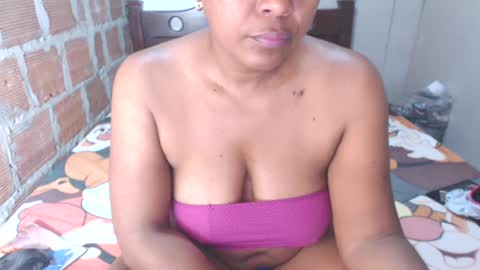 Snapshot of emilay_miller chatting on September 10, 12:06 pm Emily online show from September 10, 12:06 pm