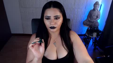 Snapshot of emili_evans_ chatting on February 8, 9:57 pm POWERFULL GODDESS EMILI online show from February 8, 9:57 pm