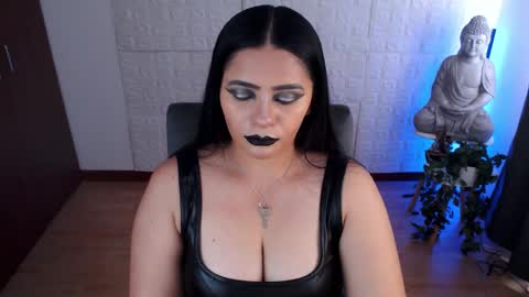 Snapshot of emili_evans_ chatting on February 12, 7:56 pm POWERFULL GODDESS EMILI online show from February 12, 7:56 pm