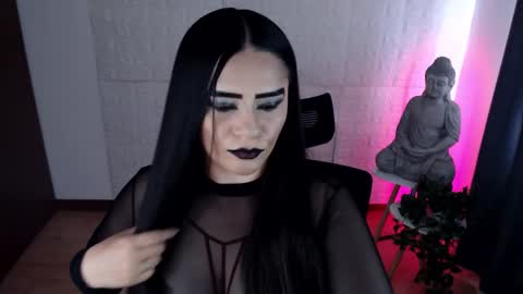 Snapshot of emili_evans_ chatting on September 11, 8:10 pm POWERFULL GODDESS EMILI online show from September 11, 8:10 pm