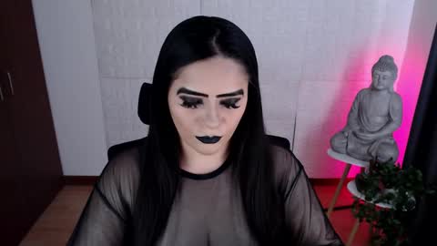 Snapshot of emili_evans_ chatting on October 3, 3:20 pm POWERFULL GODDESS EMILI online show from October 3, 3:20 pm