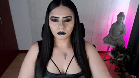 Snapshot of emili_evans_ chatting on October 7, 5:20 pm POWERFULL GODDESS EMILI online show from October 7, 5:20 pm