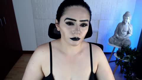Snapshot of emili_evans_ chatting on September 28, 2:59 pm POWERFULL GODDESS EMILI online show from September 28, 2:59 pm