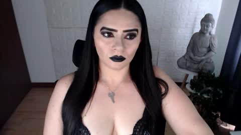 Snapshot of emili_evans_ chatting on October 15, 5:36 pm POWERFULL GODDESS EMILI online show from October 15, 5:36 pm