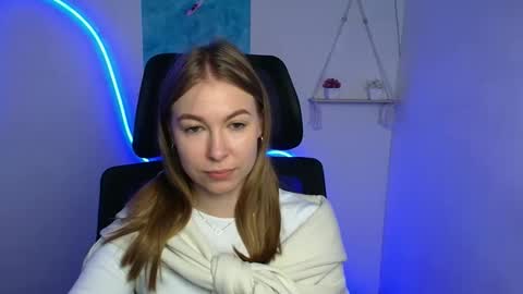 Emilia online show from October 24, 6:03 am