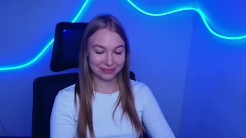 Emilia online show from September 13, 5:21 am