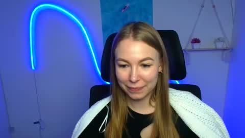 Emilia online show from October 27, 7:08 am