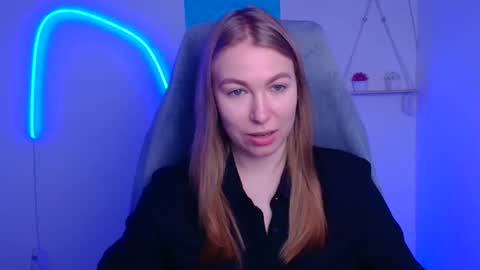 Emilia online show from January 13, 12:24 pm