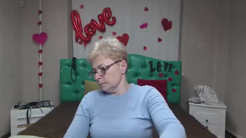 EmiliaGree online show from February 2, 6:15 pm