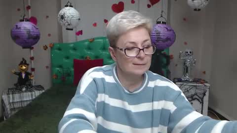 EmiliaGree online show from October 27, 6:08 pm