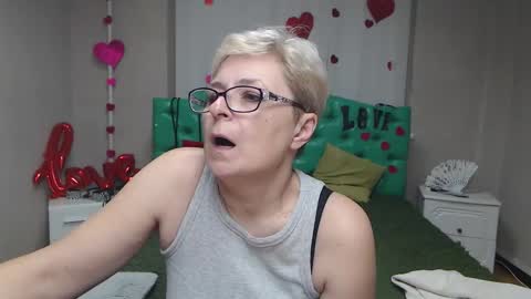 EmiliaGree online show from December 13, 7:53 pm