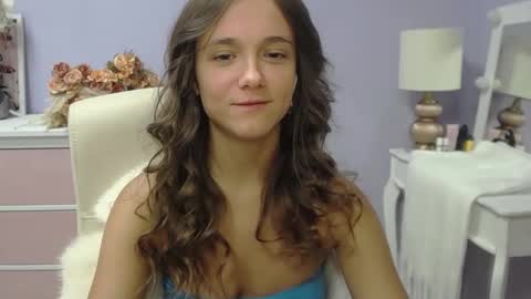 Emilly online show from November 29, 8:44 am