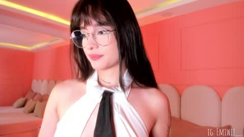 Emilly  online show from April 8, 5:27 pm