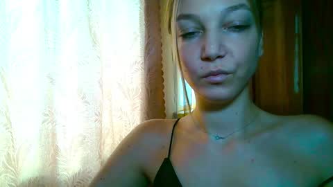 Emilly online show from November 28, 10:44 am