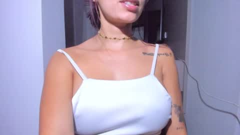 emilly online show from June 12, 8:57 am