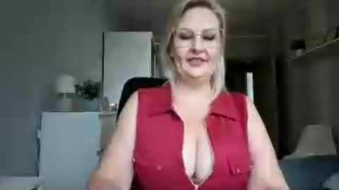 EmillyLove online show from July 4, 8:51 am