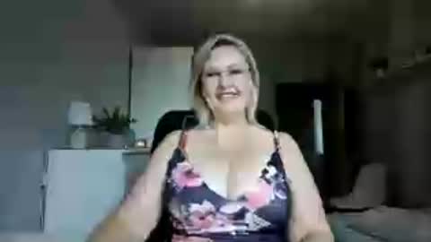 EmillyLove online show from July 13, 8:40 am