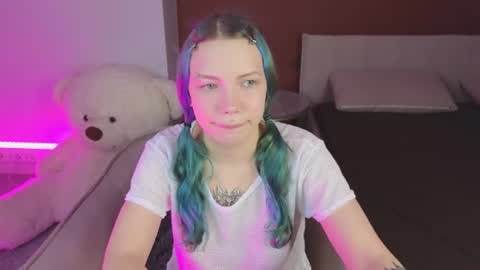Emily online show from July 17, 1:07 am