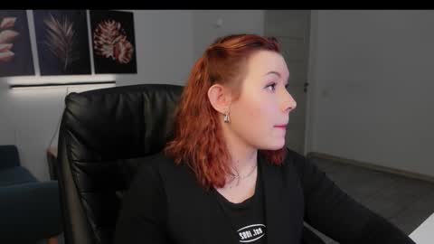 EMILY BOKER online show from January 13, 9:55 pm