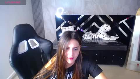 emily_cooper_t online show from September 17, 3:10 am