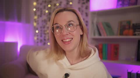 Em -  online show from January 22, 11:53 pm