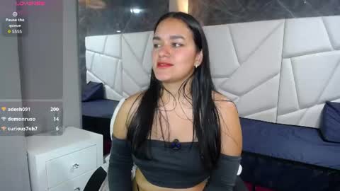 Emily  online show from July 28, 4:39 pm