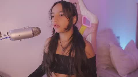 mily online show from June 14, 2:24 am