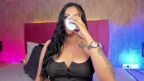 Snapshot of emily_klarence chatting on September 12, 10:12 pm Emily online show from September 12, 10:12 pm