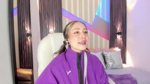 Emily online show from October 5, 4:14 pm