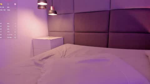 emily_luve online show from April 7, 7:49 pm