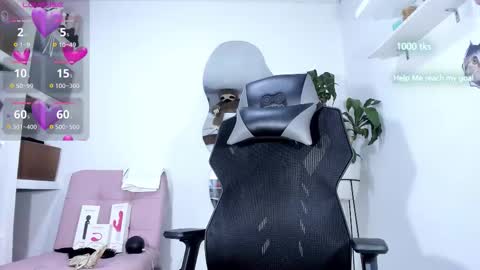 emily_palmeer online show from September 26, 11:07 am