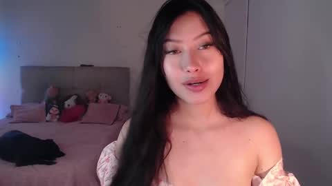 Emily  Swan online show from January 8, 5:26 pm