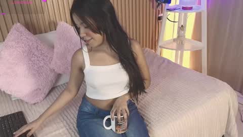 Emily online show from March 25, 12:34 pm