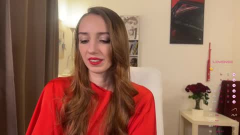 Snapshot of emily_w0w_ chatting on October 22, 4:19 pm Lia online show from October 22, 4:19 pm