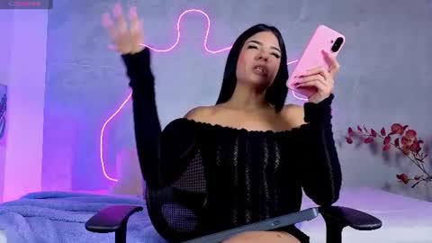 Emily online show from June 22, 9:11 pm