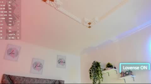 Snapshot of emilycat_777 chatting on October 16, 5:40 am emilycat_777 online show from October 16, 5:40 am