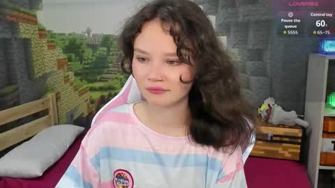 Emilyhaves online show from September 10, 6:31 pm