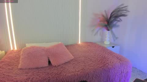 EMILY online show from April 7, 7:05 pm