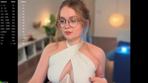 Emily  online show from January 6, 5:28 pm