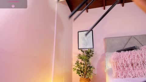 Emily online show from January 15, 1:53 pm