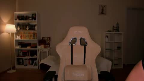 Alina online show from June 11, 8:51 pm